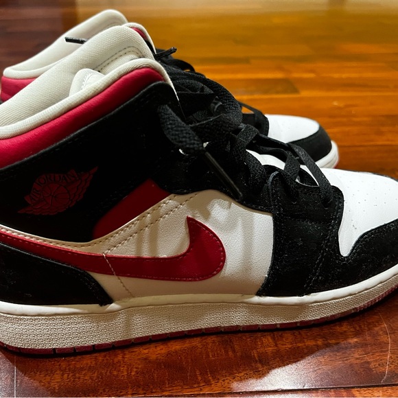 Air Jordan 1 Mid "Metallic Red" Grade School Sneakers - Picture 3 of 4